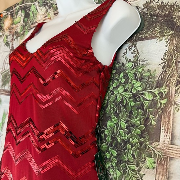 Profile red chevron sequin semi formal HOCO party mini dress scoop neck festive - Picture 6 of 14